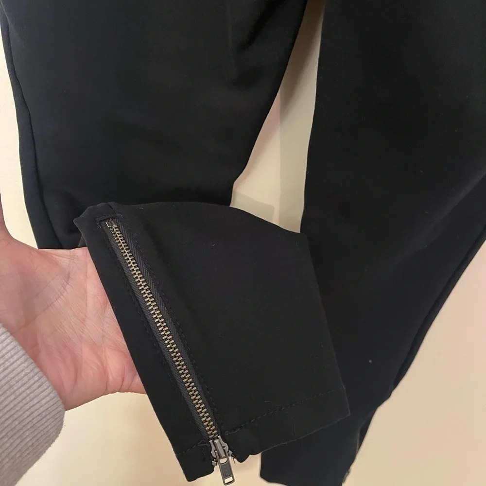Anthropologie Black The Essential Slim Zipper Bottom Pants Az 4P EUC